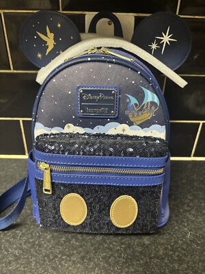Neu mit Etikett Mickey Mouse: Die Hauptattraktion Loungefly Mini Rucksack Peter Pan in der Hand!