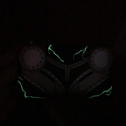 Loungefly Wallet ~ Thor: Love and Thunder Glow in the Dark Cosplay Bi Fold, NWT - Picture 12 of 14
