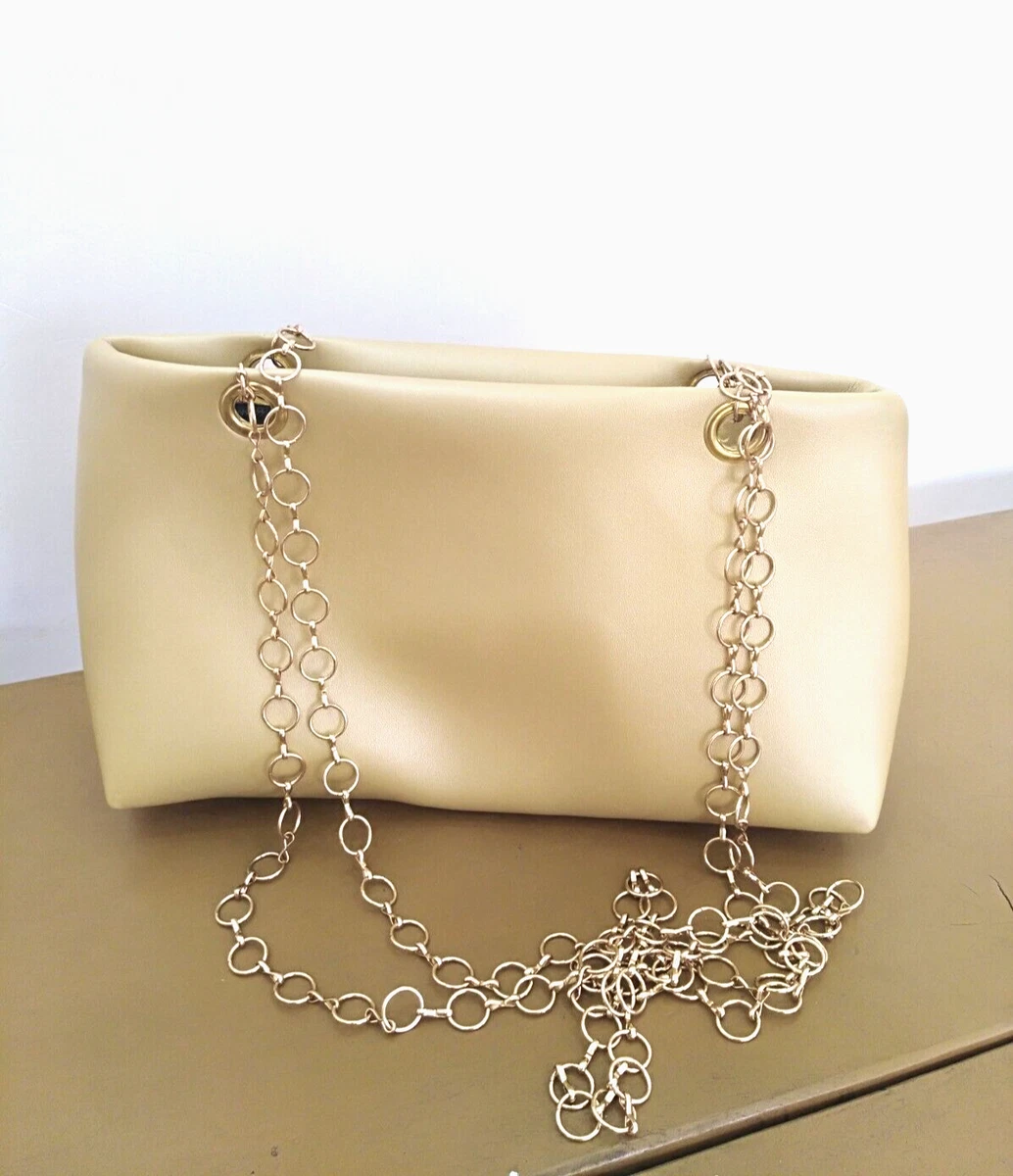 Small bag deals with chain strap