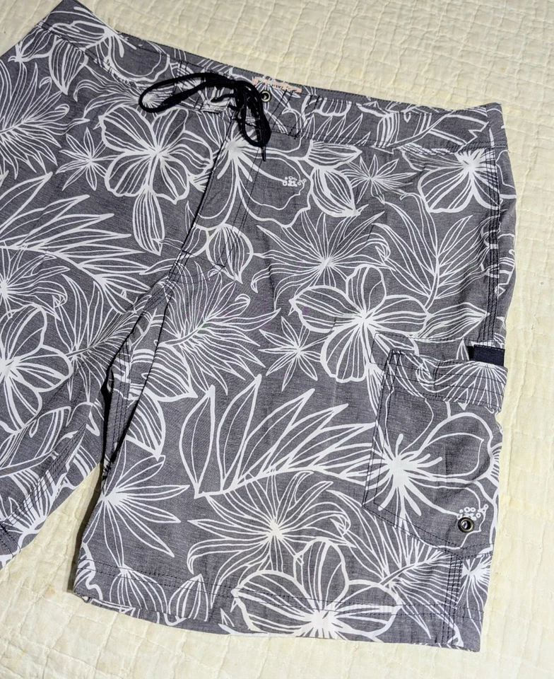 J. Trajes de baño Crew Flex para hombre bañadores florales 32 grises pantalones cortos hawaianos  Foto 4 de 4