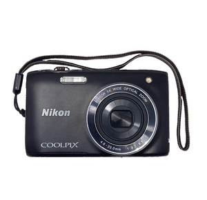 Nikon Coolpix S3100 Slim Ultra Compact 14MP CCD Digital Camera 5x Zoom- HDR