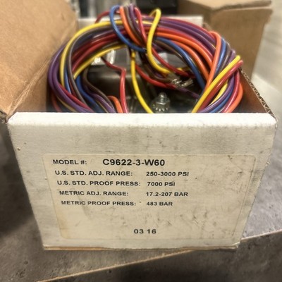 C9622-3-W60 Plunger switch Brand new