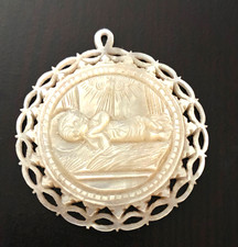 Madreperla intagliata vintage con Gesù Bambino