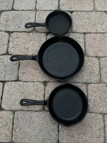 Vintage Wagner’s 1891 Original Cast Iron Skillet/set of three Gently Used