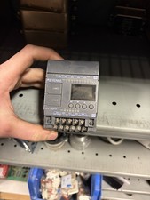 KEYENCE KV-16DTP BASE UNIT DC TYPE XLNT USED