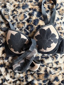 victoria secret floral applique bra and panty set