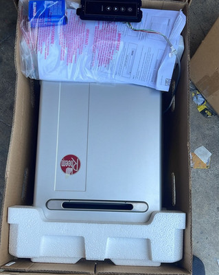 Rheem Performance Plus 8.4 GPM 180K BTU Outdoor NG Tankless ECO180XELN-3