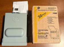 GE 30-Amp 120/240-Volt Fused AC Disconnect TF30RCP