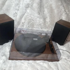 Turntable Crosley C62 Bluetooth Belt Drive with Speakers Black