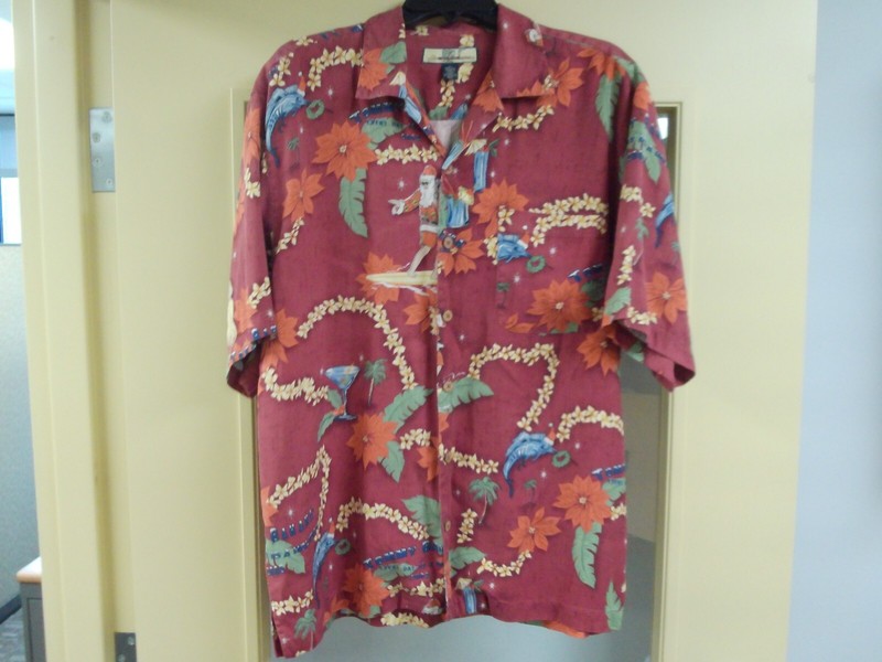 FLAWLESS TOMMY BAHAMA 100% SILK EVERYDAY IS A HOLIDAY 2002 CHRISTMAS JULY SHIRT
