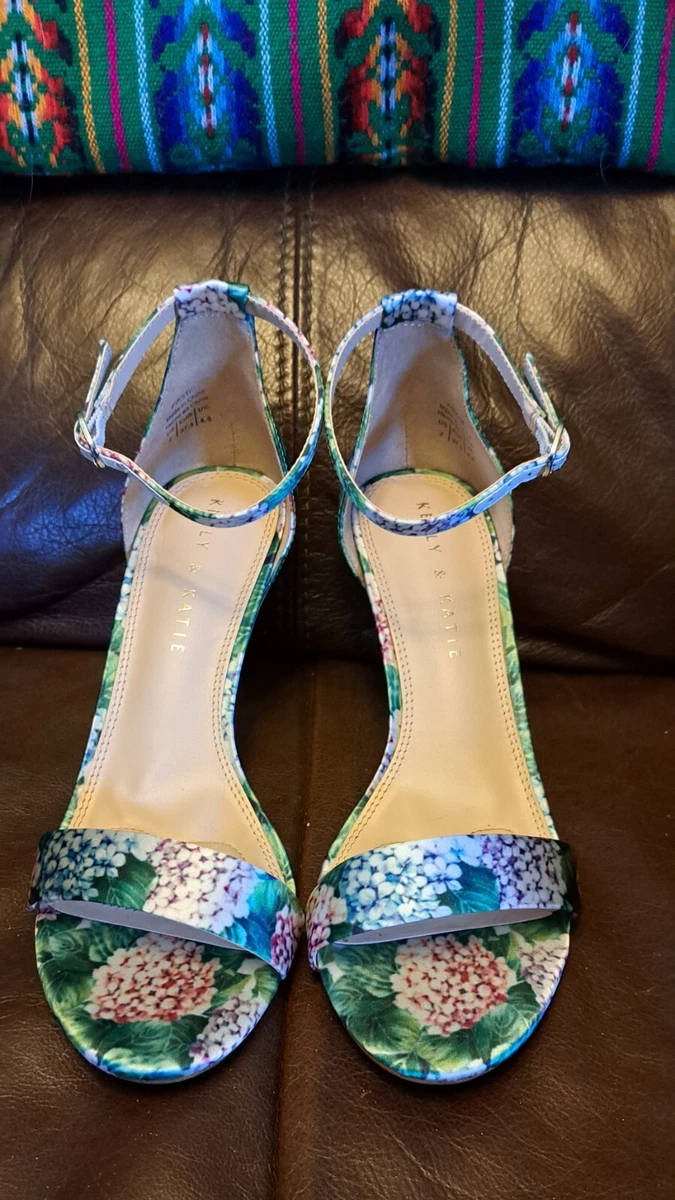 Kelly and katie deals kirstie sandal silver