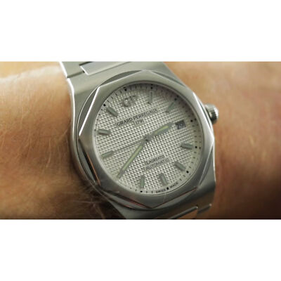 Girard-Perregaux Laureato - 80189-11-131-11A