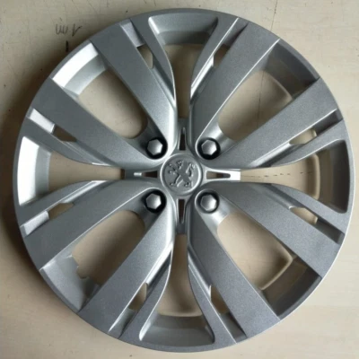 LOT DE 4 ENJOLIVEURS PEUGEOT 208 DU 2012 pour JANTES 15" avec logo - Photo 1/3