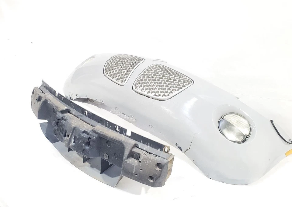 Pontiac Solstice 2007 2010 OEM gris parachoques delantero completo con rejilla y nieblas Foto 3 de 4