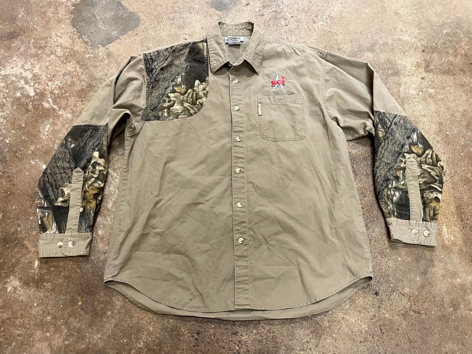 VTG Columbia Sportswear Shirt Mens L Tan Camo Quilted Patch Shoulder Button Up