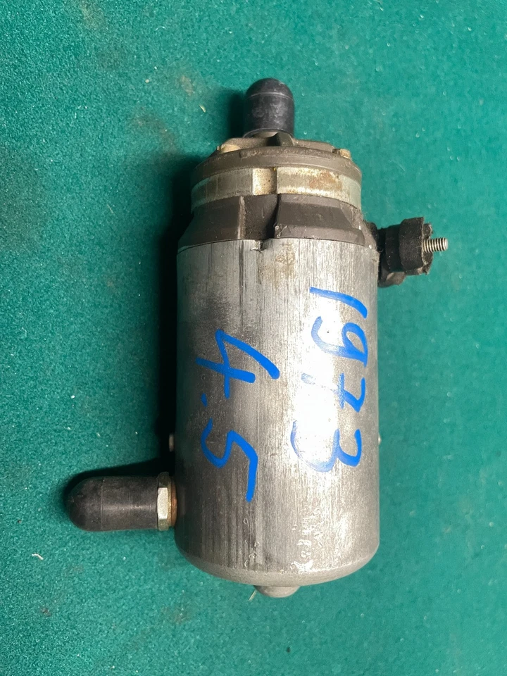 Mercedes 300SEL 280SEL , 280SE 4.5 all V-8 FUEL PUMP OEM 71 to 75 Foto 2 de 4
