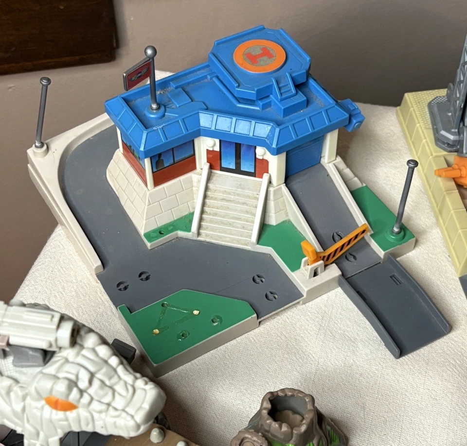 Lote de juego de micro máquinas de colección vendido como está algunas pueden no estar completas Foto 2 de 4