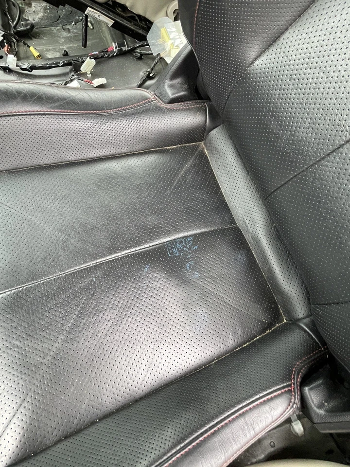 2011 2012 2013 2014 Infiniti G37 Coupe IPL Front Right Seat Red Stitching OEM - Image 3 of 4