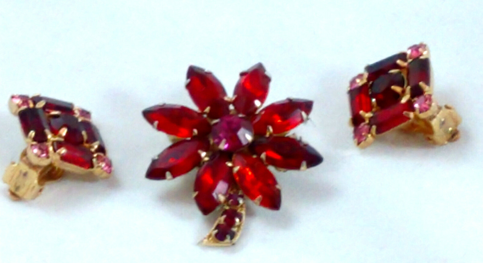 Gorgeous Designer Ruby Red Rhinestone Flower Broo… - image 3