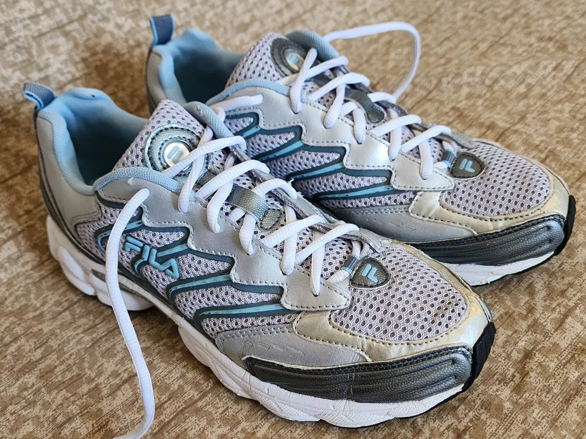 Fila tennis cheap shoes silver