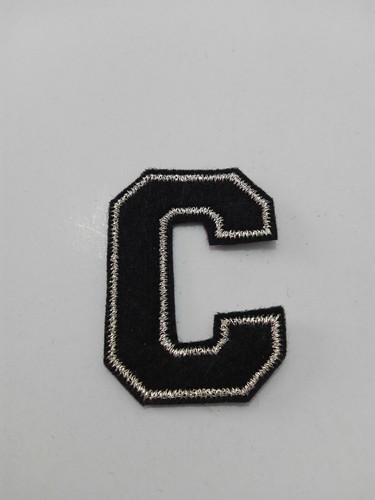 Parche bordado Plata y Negro , para PEGAR ,Letra ,,C,, 5 cm alto ,adorno  ropa | eBay