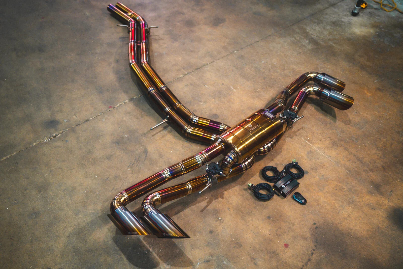 Valvetronic Designs TiTANIUM Valved Sport Exhaust fit Lamborghini Urus 2018-2024