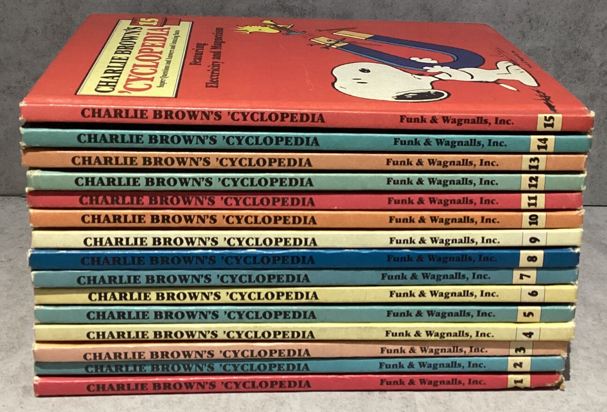 CHARLIE BROWN'S 'CYCLOPEDIA 全15巻 CHARLIE BROWN'S 'Cyclopedia Complete Vol 1-15 Hardcover 1980