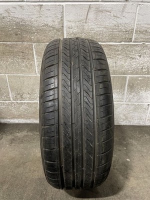 1x P215/55R17 Sentury Touring 8/32 94 V Used Tire 2155517