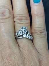 Sterling Silver Ring. Stunning/ Detailed CZ Leaf Style. Size 8. Stamped.
