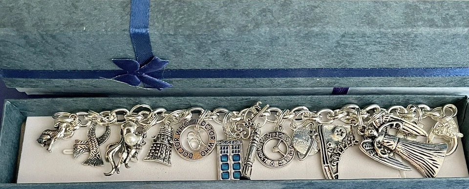 Pulsera Homenaje Inspirada en el 60 Aniversario Dr Who Artesanal Hecha a Mano Foto 3 de 4