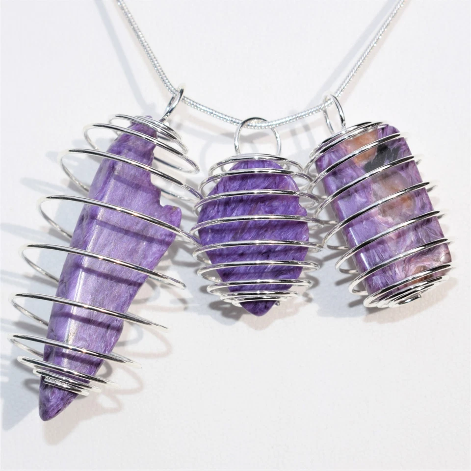 Colgante Charoite Ruso Grado Premium + Cadena y Cargador de Acero Inoxidable de 20" Foto 3 de 4