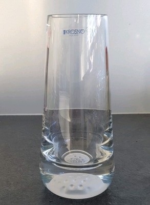 Glasvase mit mattierten Details im Sockel. Gemarkt Krosno Polen / Dornberger London