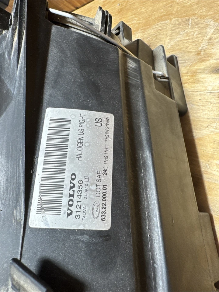 (LEER) Faro halógeno pasajero derecho Volvo S80 V70 2008-2012 31214356 Foto 4 de 4