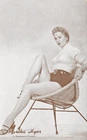 MARTHA  HYER  -1950shollywood PIN-UP/CHEESECAKE BEAUTYarcade/exhibit card/SCARCE