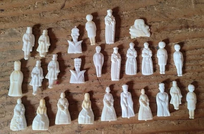 Lot 26 Fèves Anciennes Plastique Personnages Historiques Collection Épiphanie - Photo 1/4