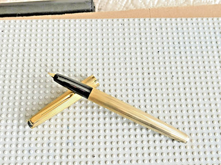 BEAUTIFUL STERLING SILVER/GOLD PLATED AURORA 98 FOUNTAIN PEN !