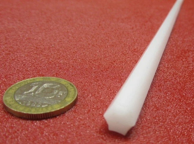 Varilla hexagonal de tinte blanco acetal Delrin 5/16" (.312") hexagonal x 48" de longitud Foto 3 de 4