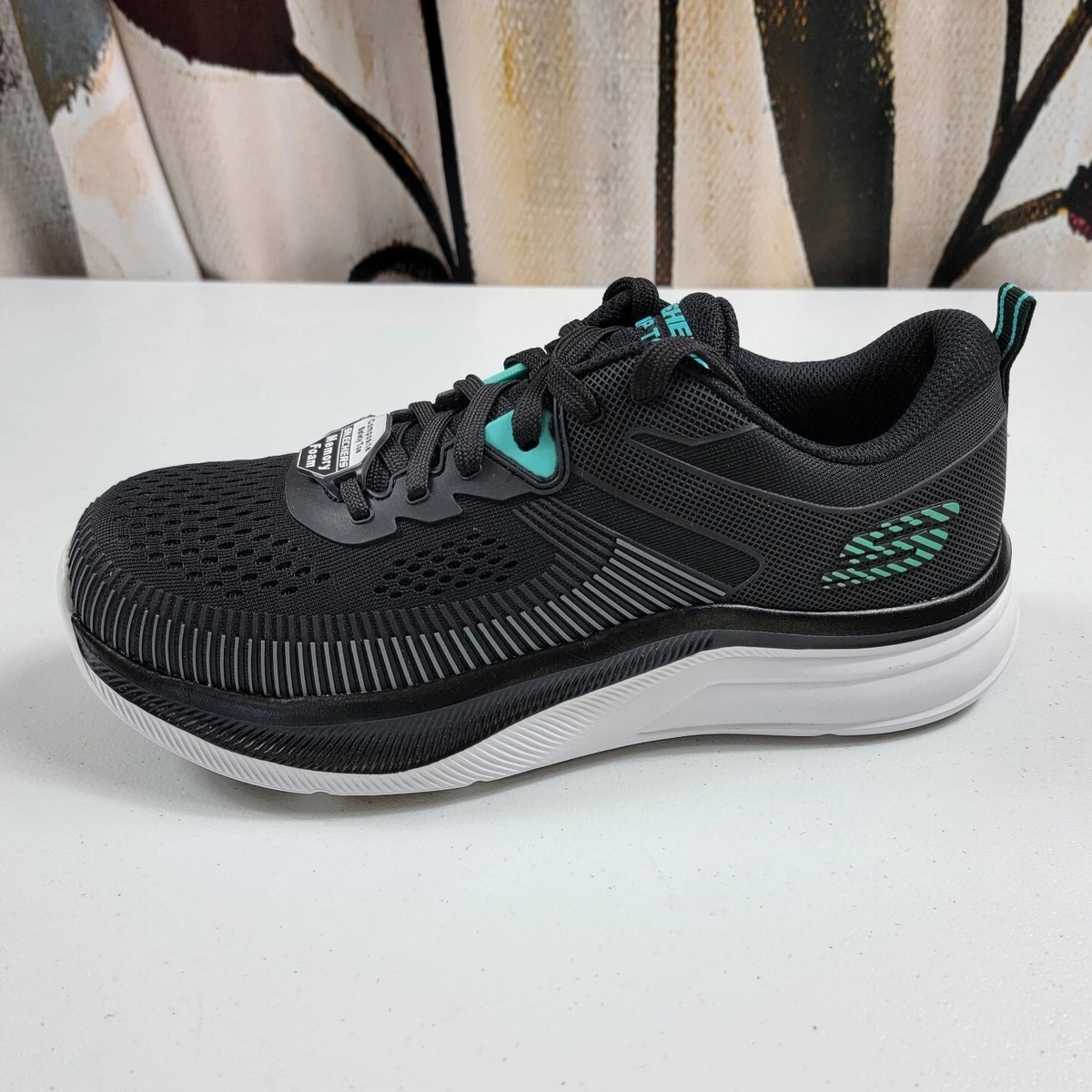 Composite store toe sneakers