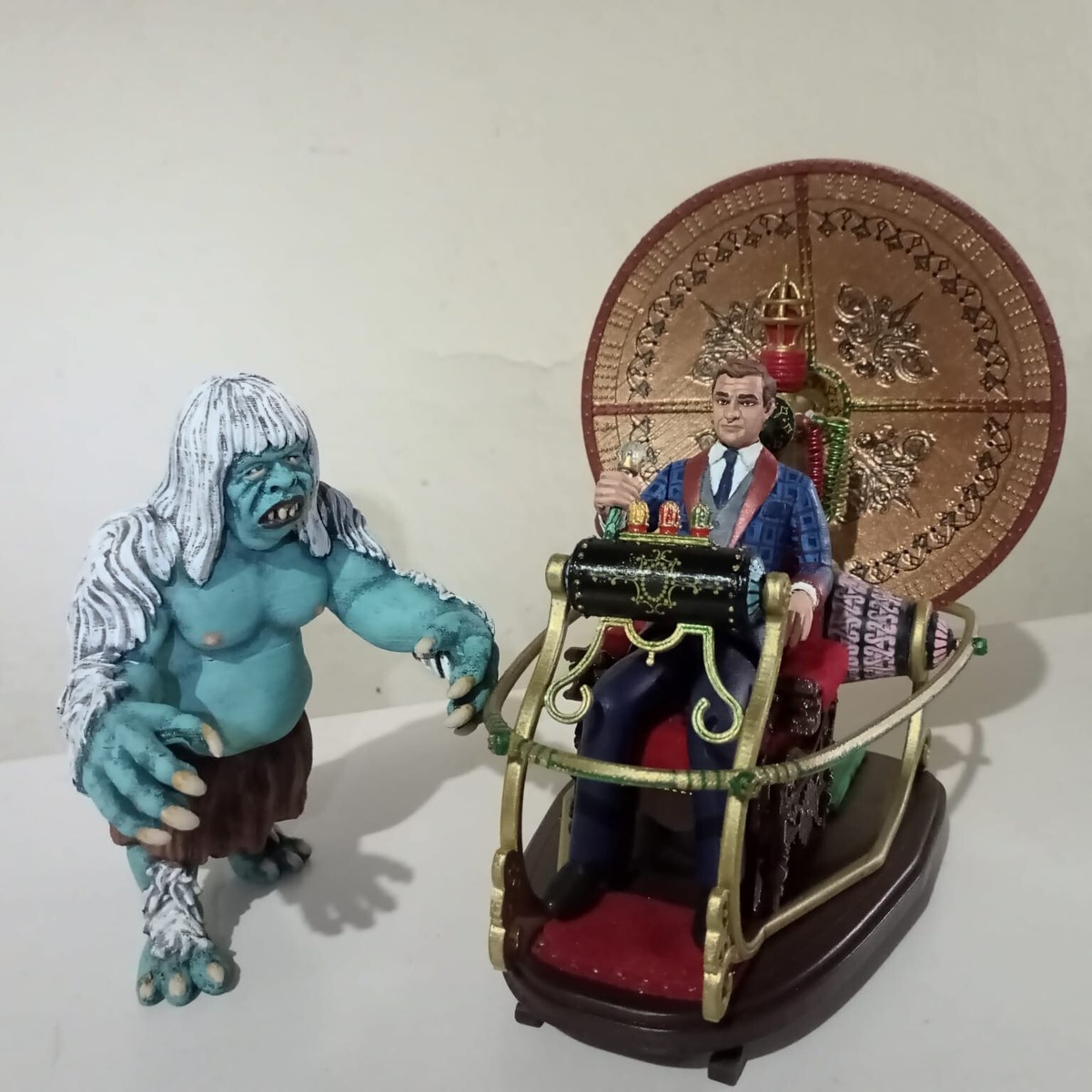 H.G. Wells' The Time Machine + Morlock + George 1/18 scale