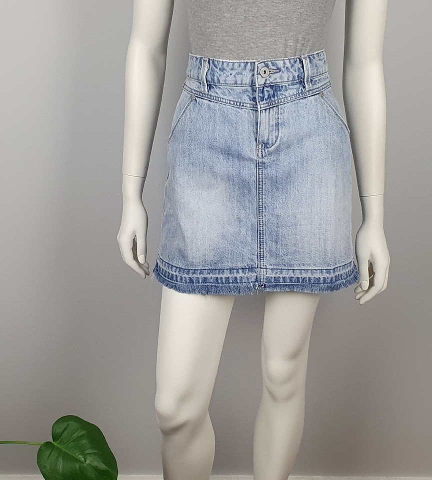Just Jeans Size 8 Jean Denim Skirt Light Blue Hip Pockets Raw Hem Women Casual