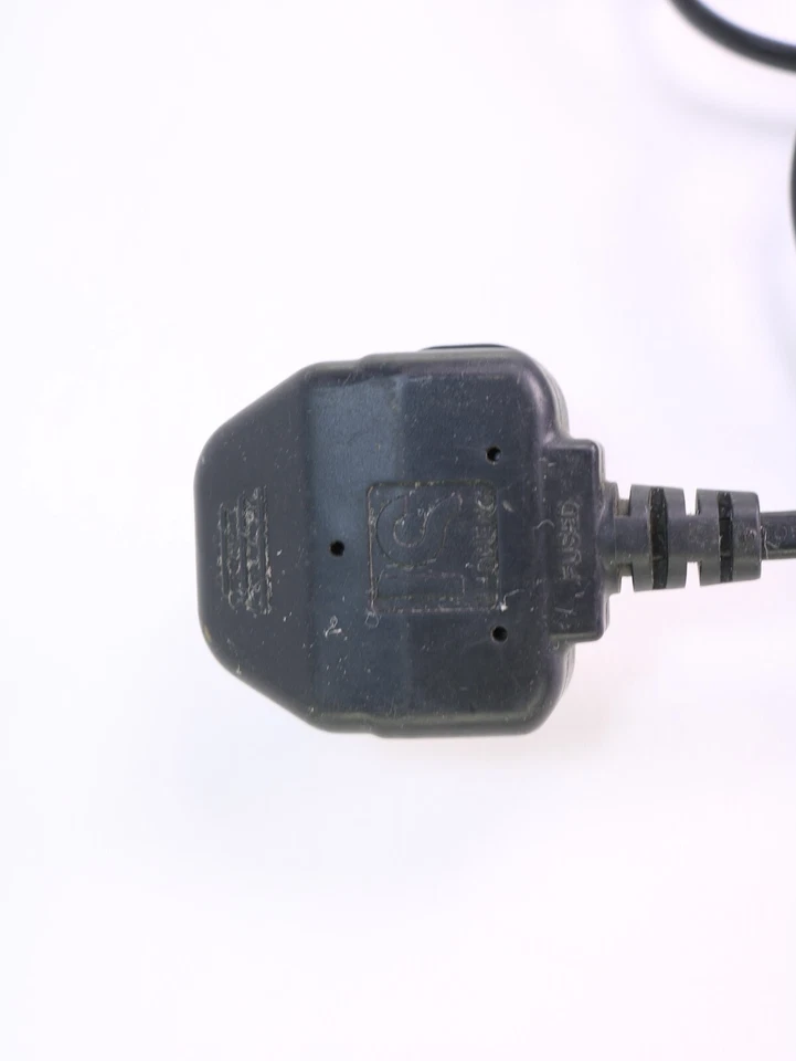SP-62  I-SHENG  UK  5A. 250V  SS145/A. BS1363/A   2019  Power supply cord cable! - Image 4 of 4