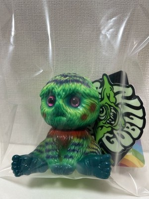 Apostoys apostoys wondergoblin release Skunky Sofubi
