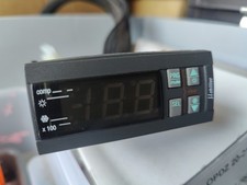 DAIKIN EUWA 1211 CAREL Temperaturregler Icema...