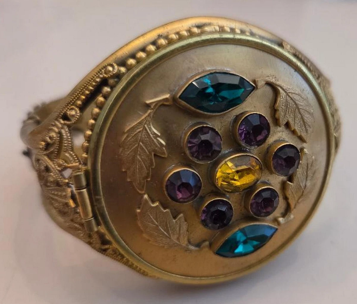 Collectible Cosmetic Compacts (1930-1949) for sale | eBay