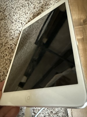 Apple iPad Mini 1st Generation A1454 Silver