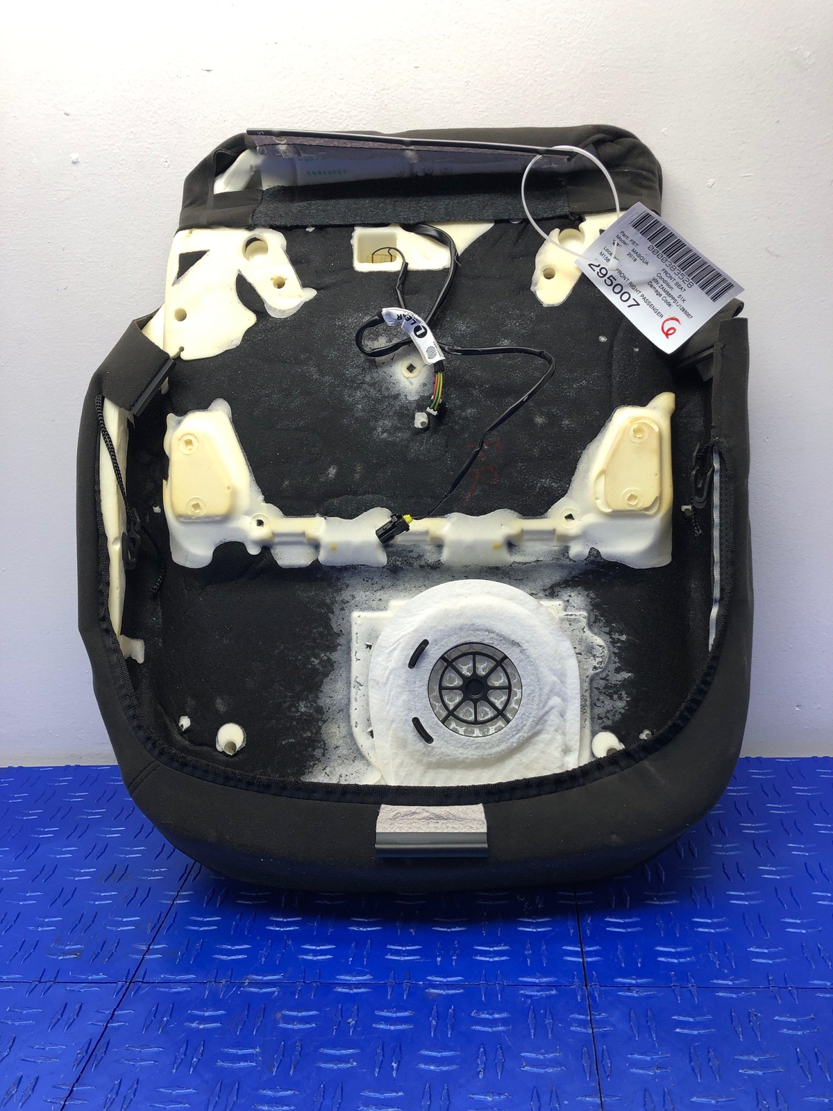 2013-2021 MASERATI QUATTROPORTE M156 FRONT RIGHT LOWER VENTILATED SEAT CUSHION