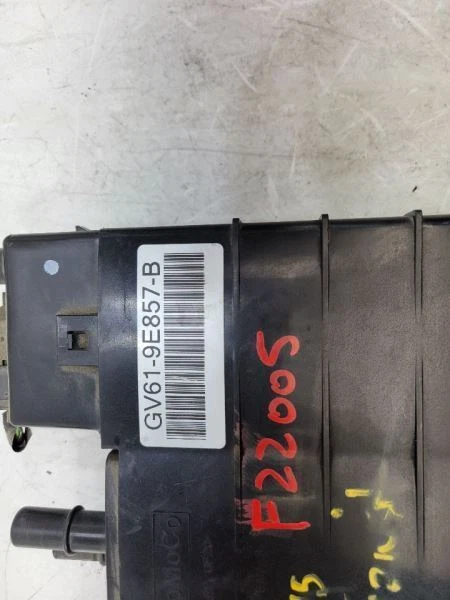 Ford Transit Connect 2015 bote de carbón de vapor de combustible de 2,5 L OEM GV6Z-9D653-D Foto 2 de 4