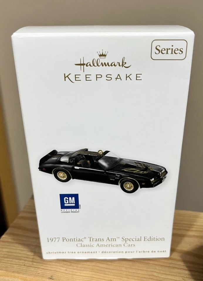 Hallmark Keepsake Ornament 1977 Pontiac Trans Am Special Edition Christmas 2012 - Image 4 of 4