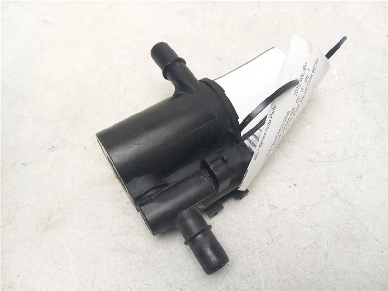 Chevrolet Malibu 2010 válvula de purga de bote de vapor Foto 4 de 4