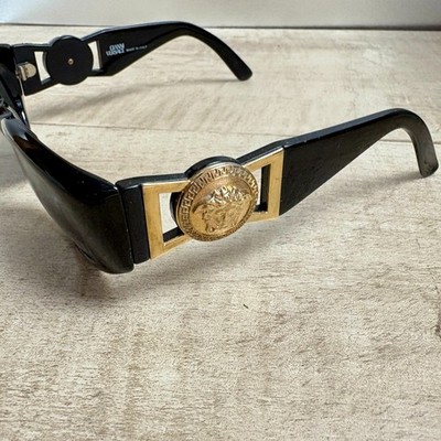 GIANNI VERSACE MOD 424 Col 852BK Vintage Sunglasses Great con